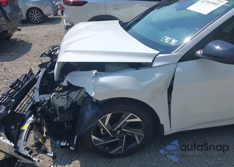 2025 Hyundai Elantra Sel Sport from USA, damaged, VIN KMHLM4DG3SU021190